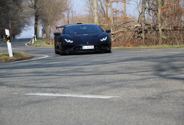 Lamborghini Huracán LP640-2 STO