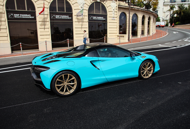 McLaren Artura Spider