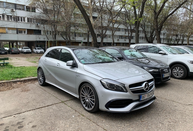 Mercedes-AMG A 45 W176 2015