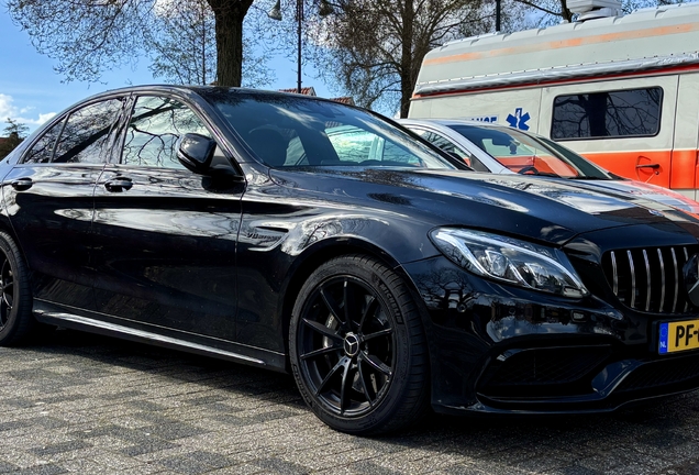 Mercedes-AMG C 63 W205