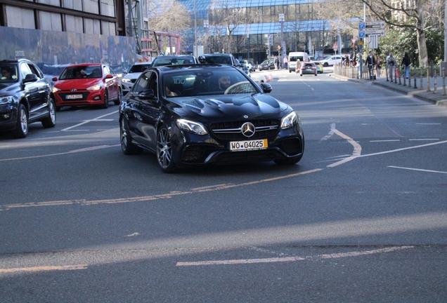 Mercedes-AMG E 63 S W213