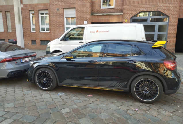 Mercedes-AMG GLA 45 X156 Yellow Night Edition