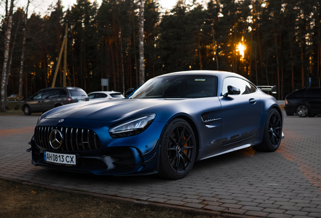 Mercedes-AMG Renntech GT R C190 2019