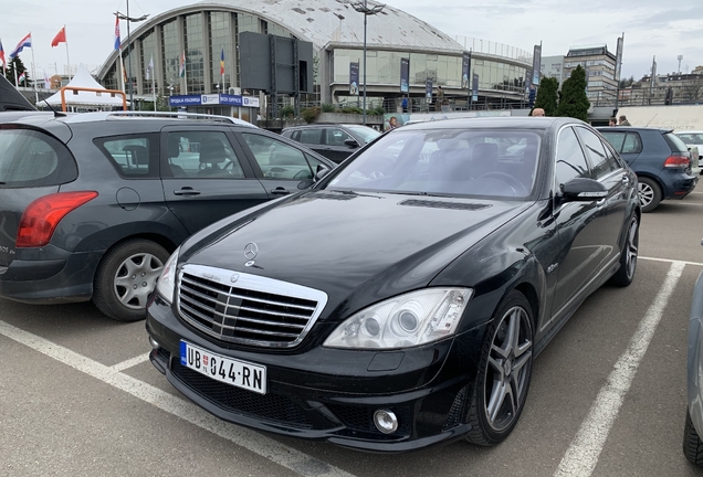 Mercedes-Benz S 63 AMG W221
