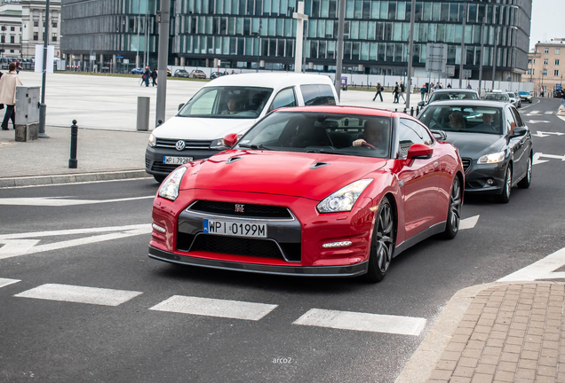 Nissan GT-R