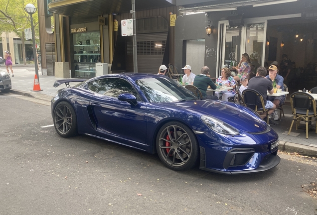 Porsche 718 Cayman GT4