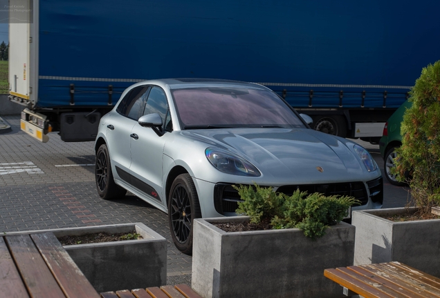 Porsche 95B Macan GTS MkII