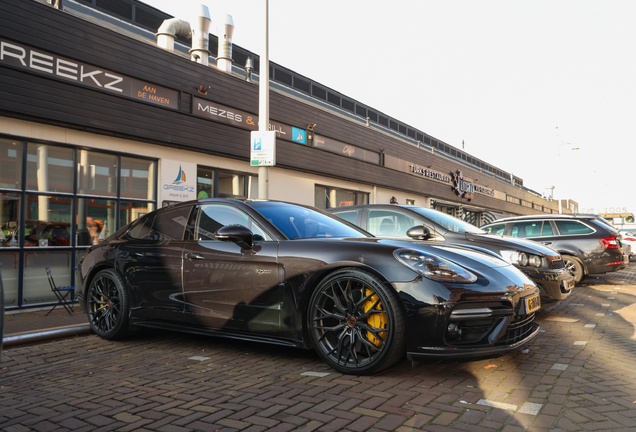 Porsche 971 Panamera Turbo S E-Hybrid