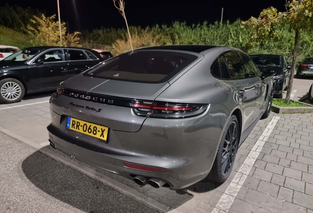 Porsche 971 Panamera Turbo S E-Hybrid