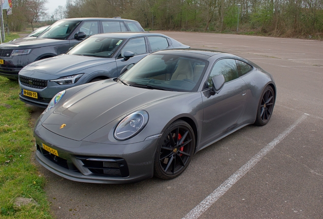 Porsche 992 Carrera 4S