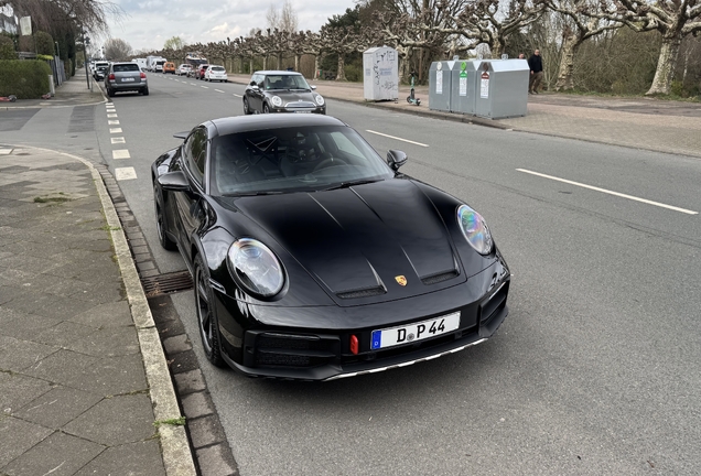 Porsche 992 Dakar