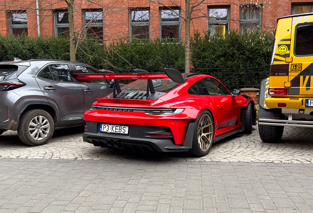 Porsche 992 GT3 RS Weissach Package