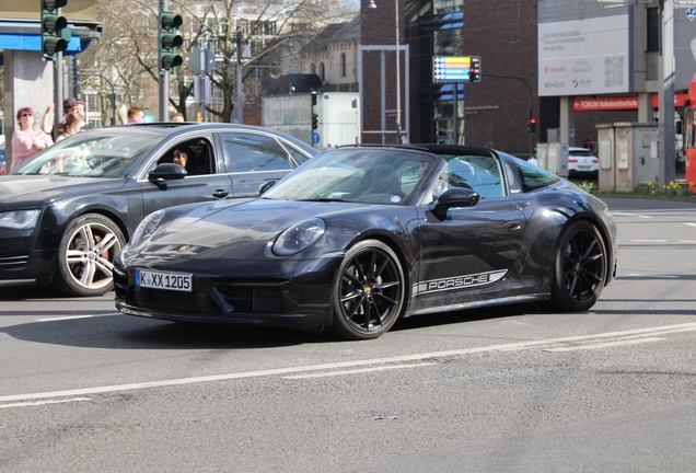 Porsche 992 Targa 4 GTS