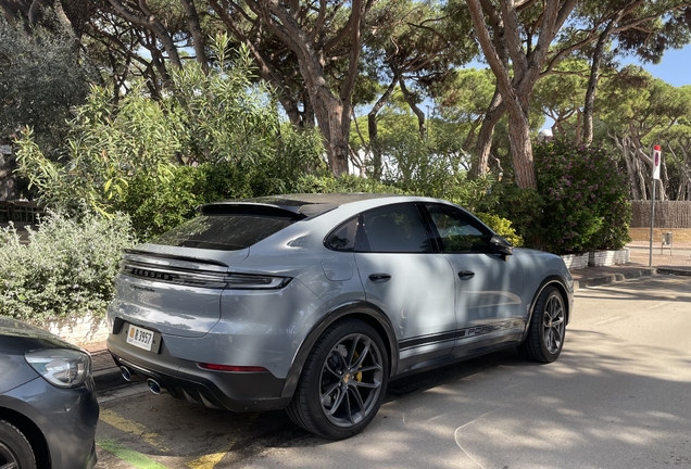 Porsche Cayenne Coupé Turbo E-Hybrid