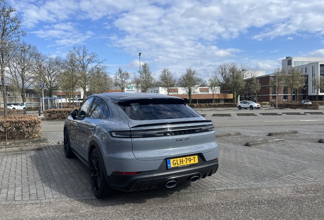 Porsche Cayenne Coupé Turbo E-Hybrid