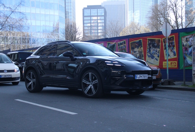 Porsche Macan EV Turbo