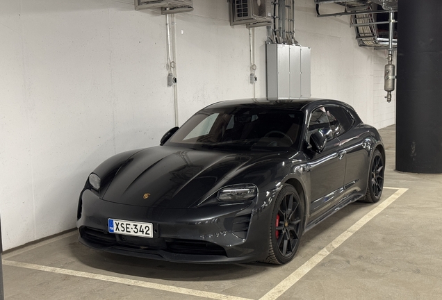 Porsche Taycan GTS Sport Turismo