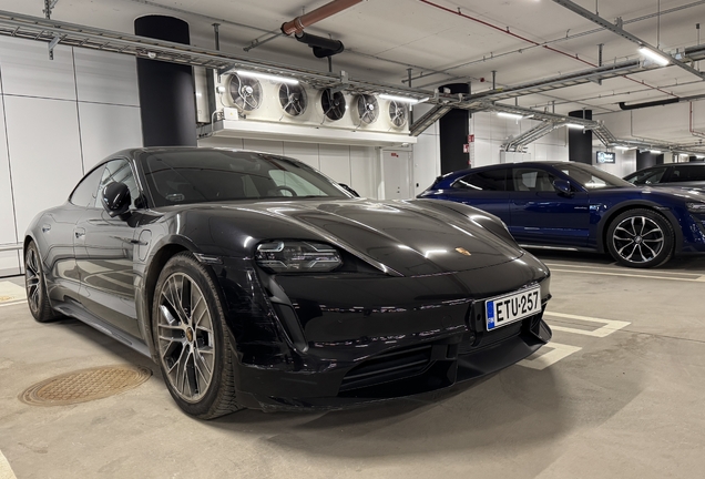 Porsche Taycan Turbo