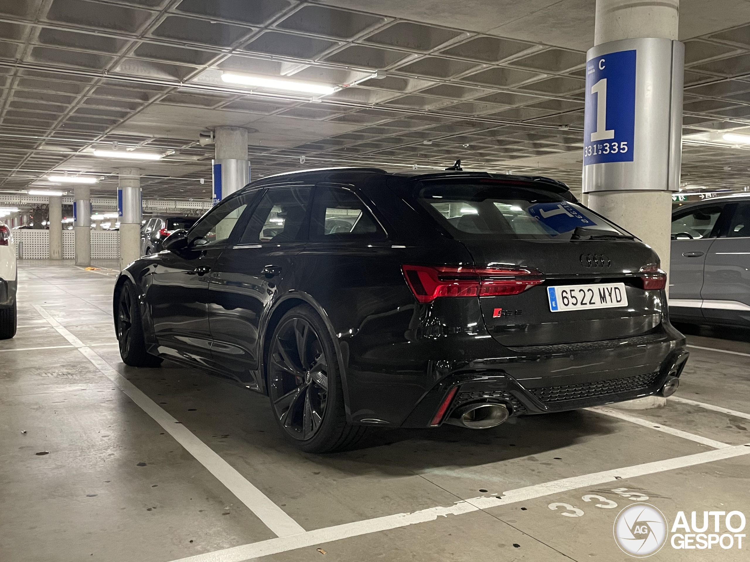 Audi RS6 Avant C8