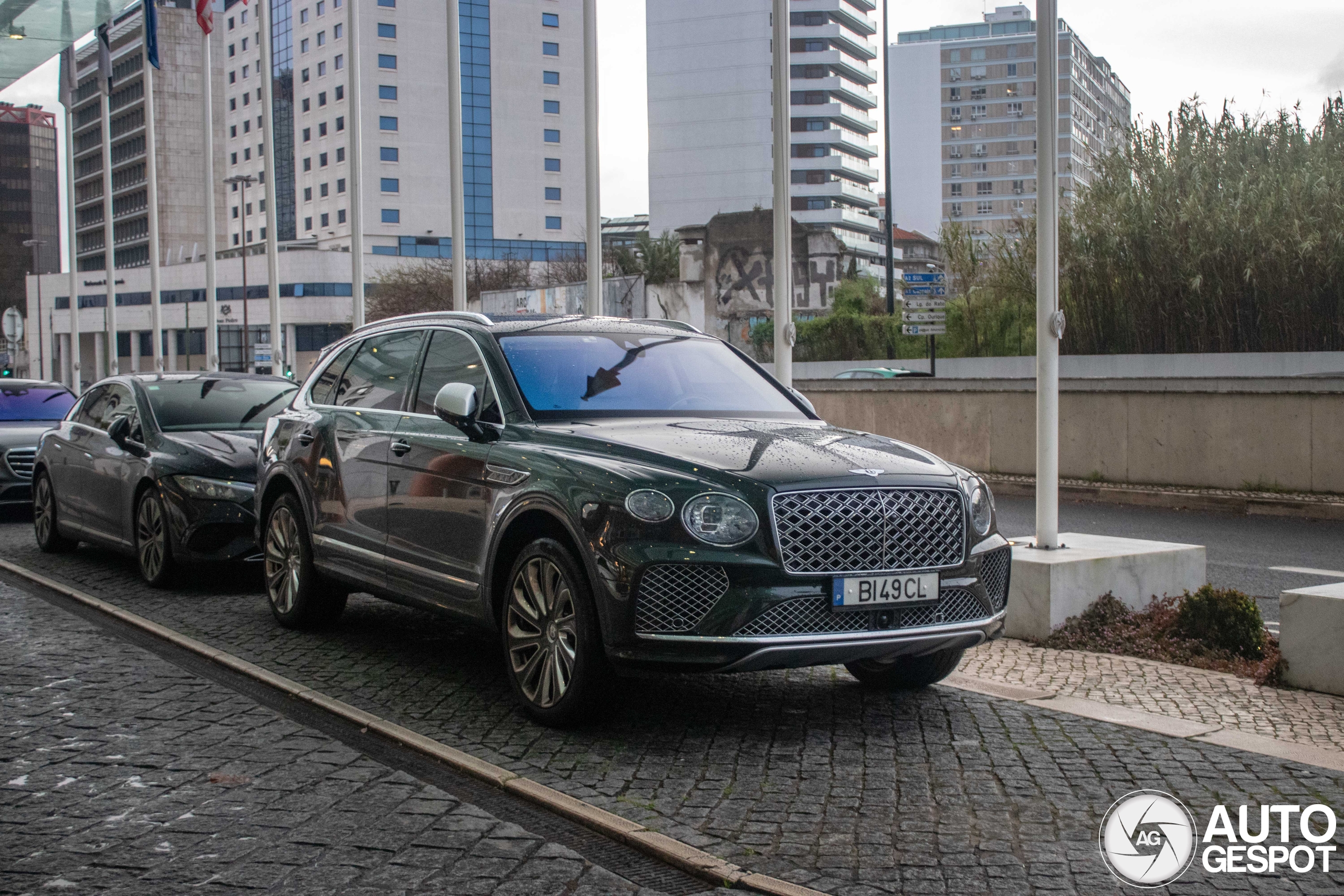 Bentley Bentayga EWB Mulliner