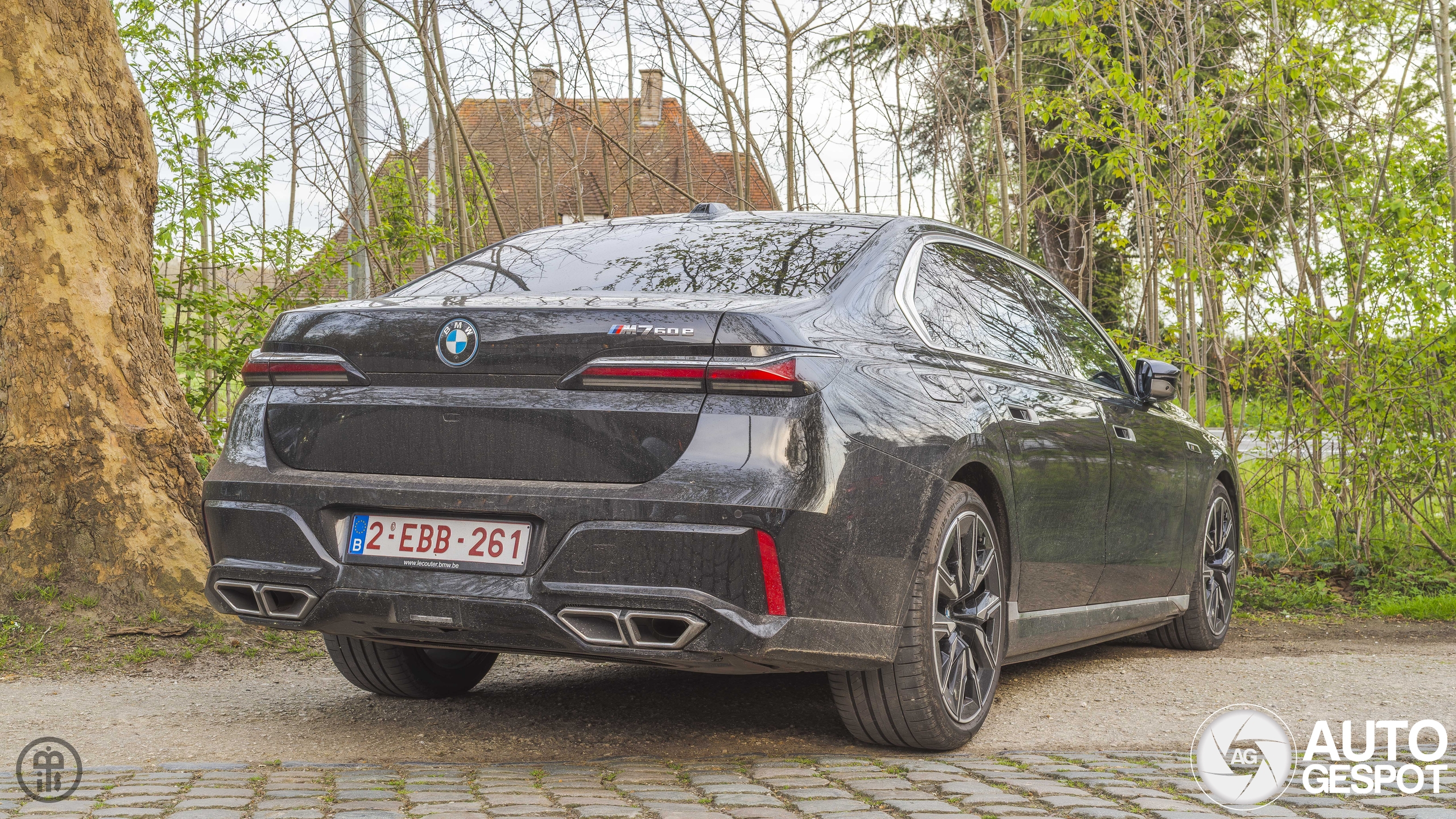 BMW M760e xDrive