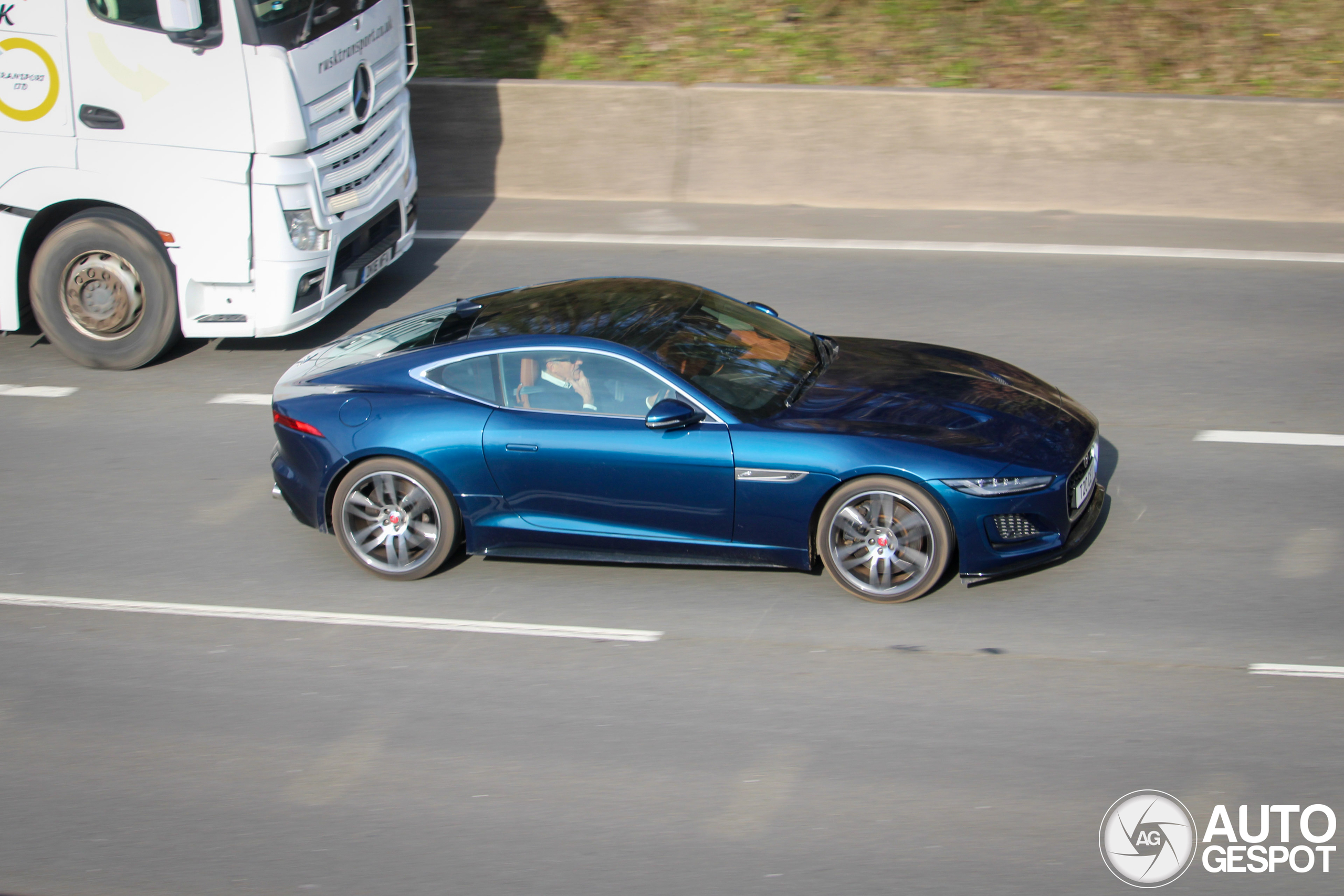 Jaguar F-TYPE P450 Coupé 2020