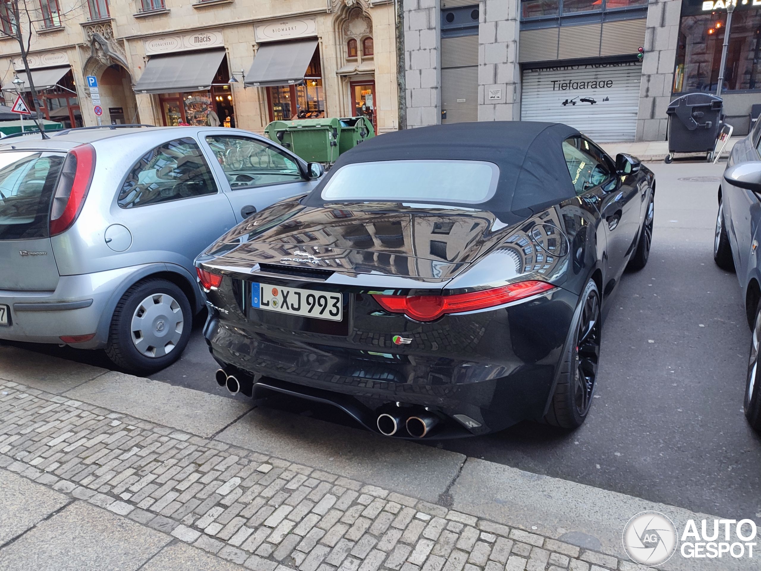 Jaguar F-TYPE S V8 Convertible