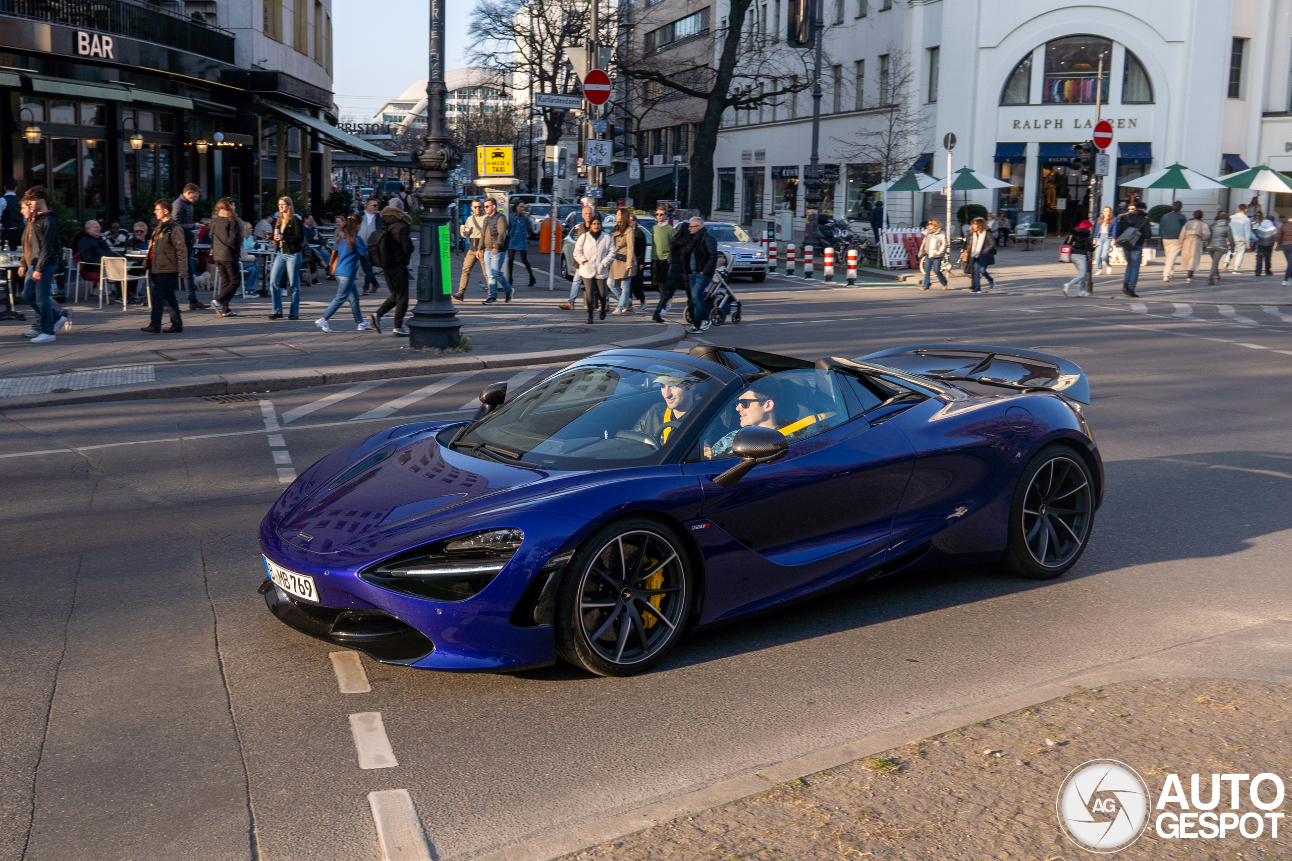 McLaren 720S Spider
