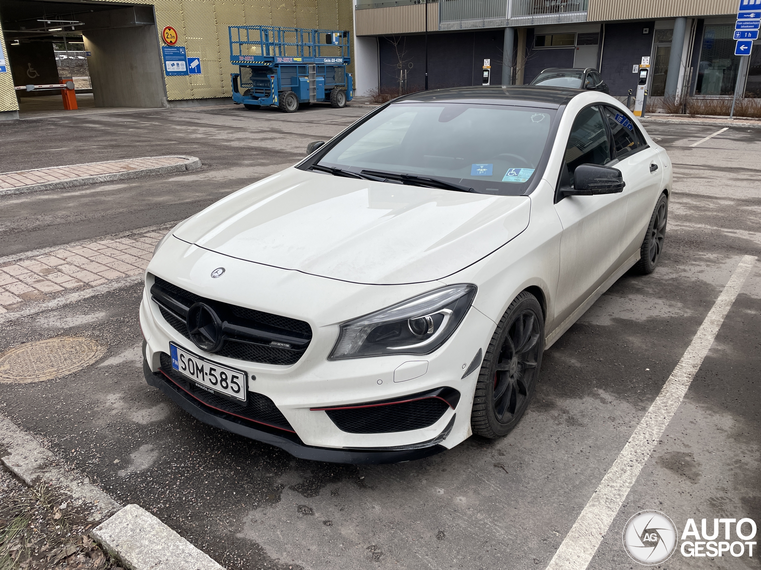 Mercedes-Benz CLA 45 AMG C117