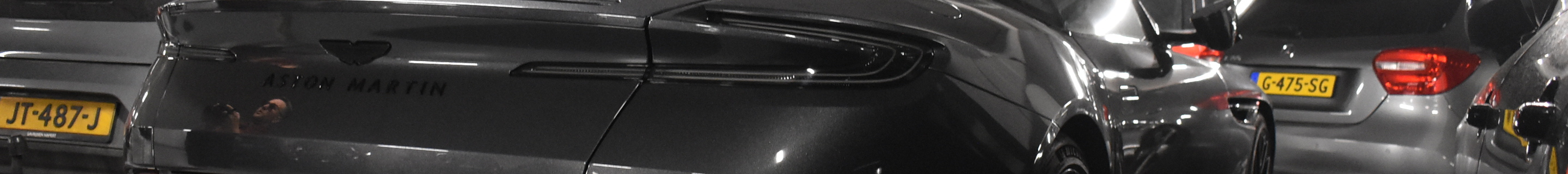 Aston Martin DB12