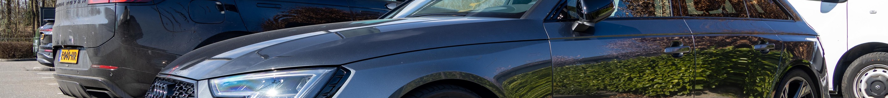 Audi RS4 Avant B9