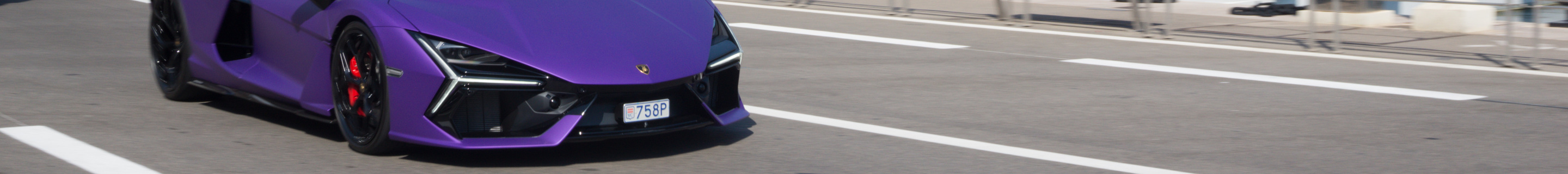 Lamborghini Revuelto