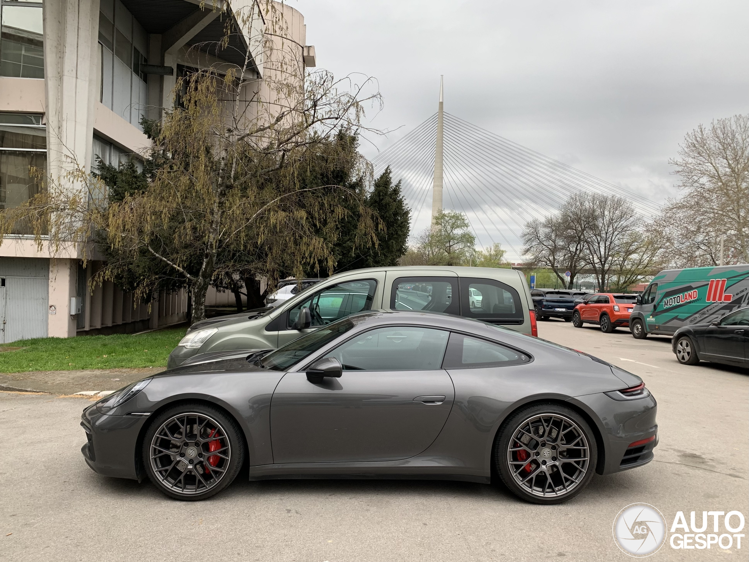 Porsche 992 Carrera 4S