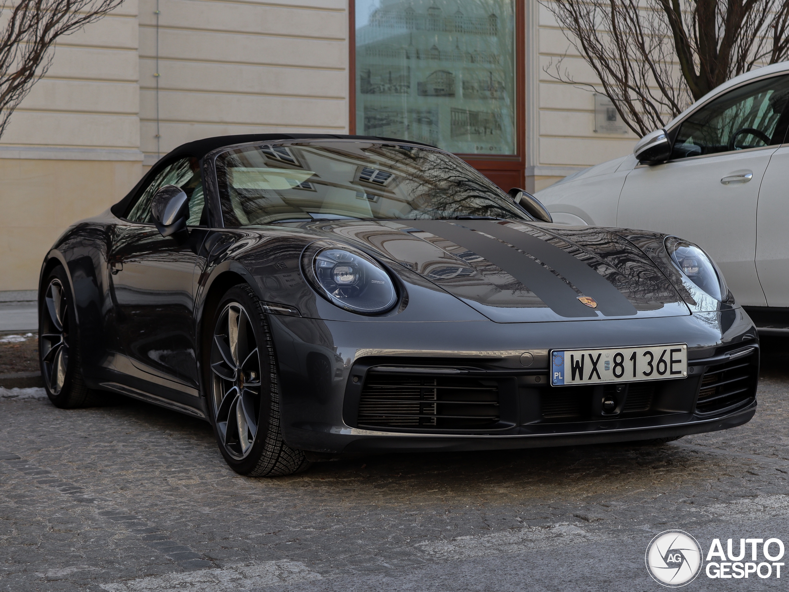 Porsche 992 Carrera 4S Cabriolet