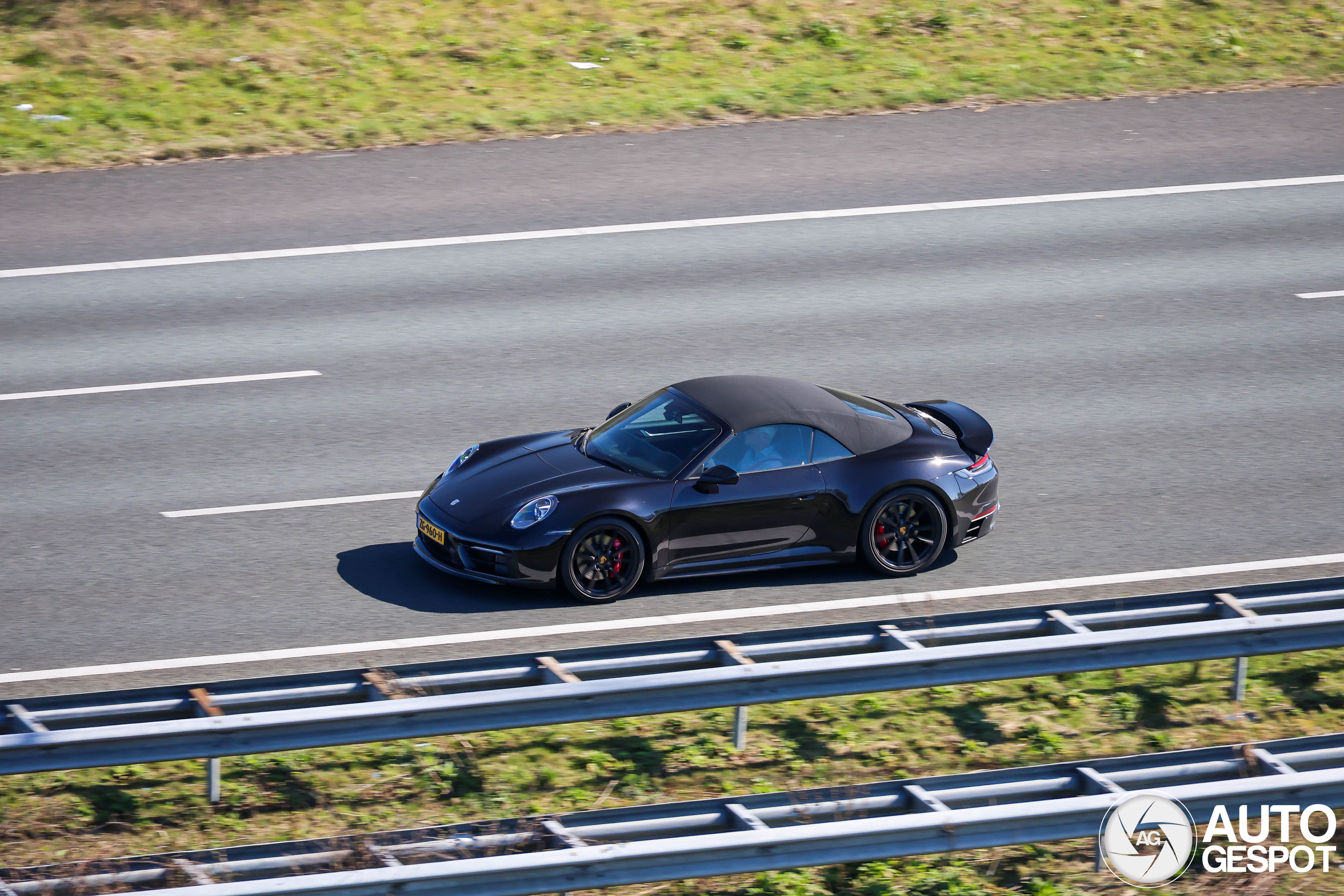 Porsche 992 Carrera S Cabriolet