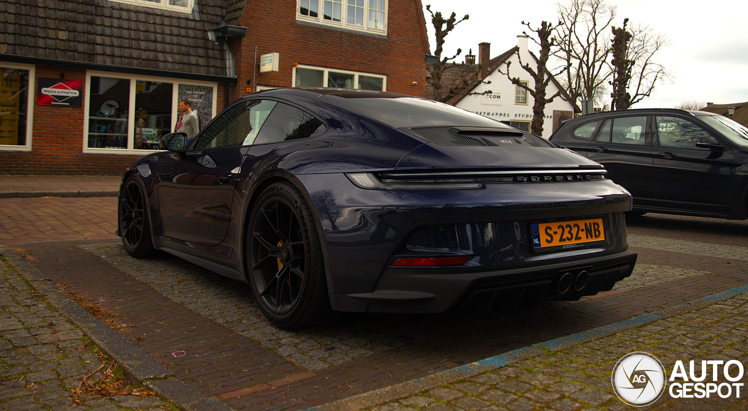 Porsche 992 GT3 Touring