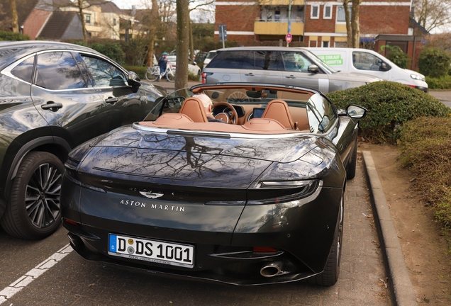 Aston Martin DB11 V8 Volante