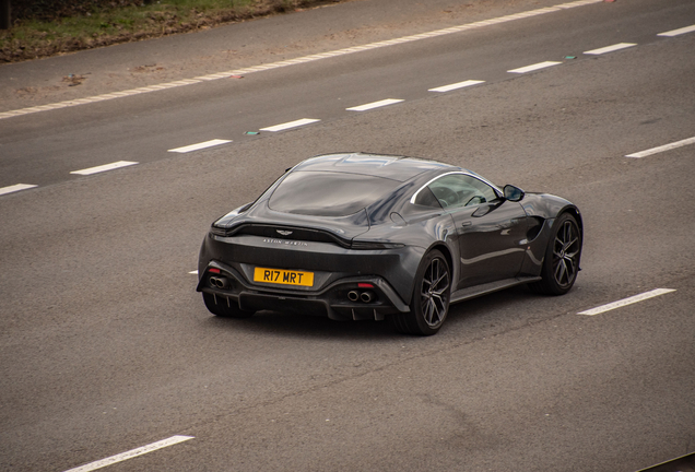 Aston Martin V8 Vantage 2018