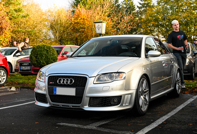 Audi MTM RS4 Sedan