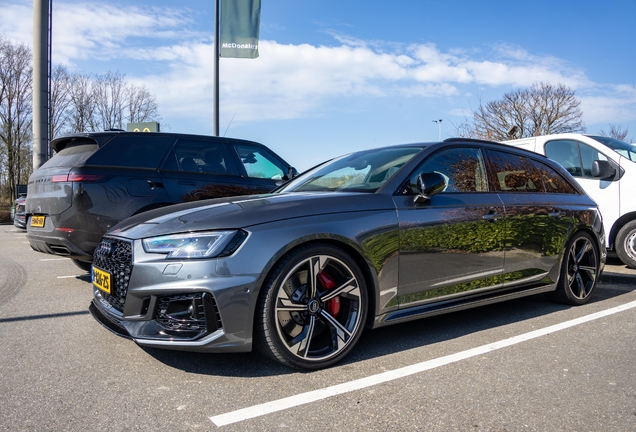 Audi RS4 Avant B9