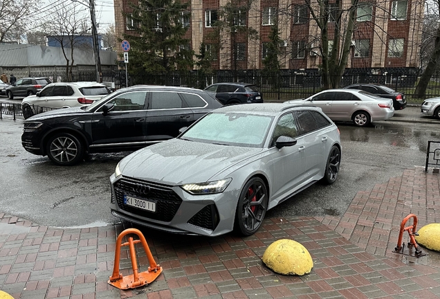 Audi RS6 Avant C8