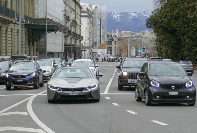 BMW i8