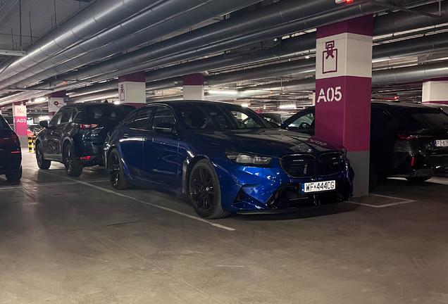 BMW M5 G90