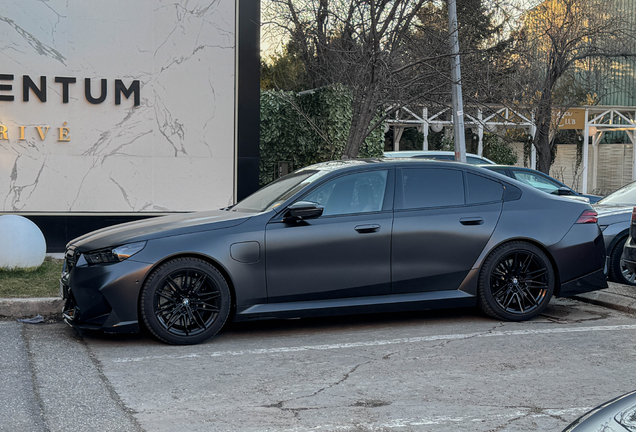 BMW M5 G90