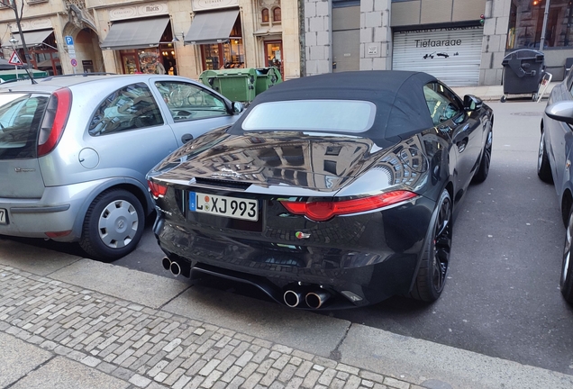 Jaguar F-TYPE S V8 Convertible