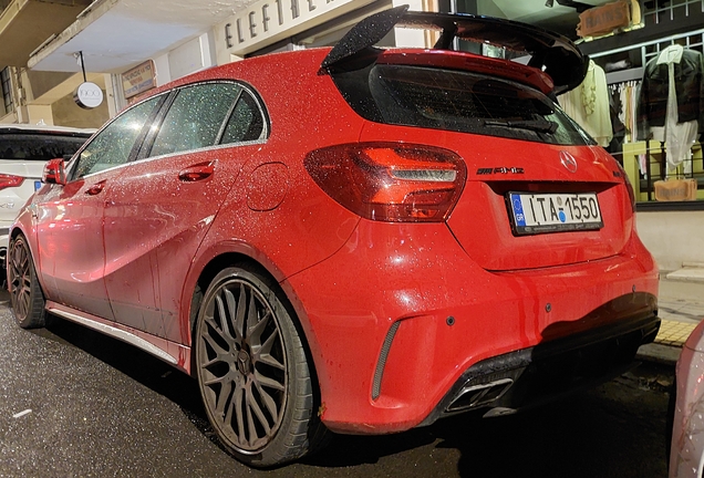 Mercedes-AMG A 45 W176 2015