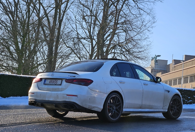 Mercedes-AMG E 63 S W213 2021