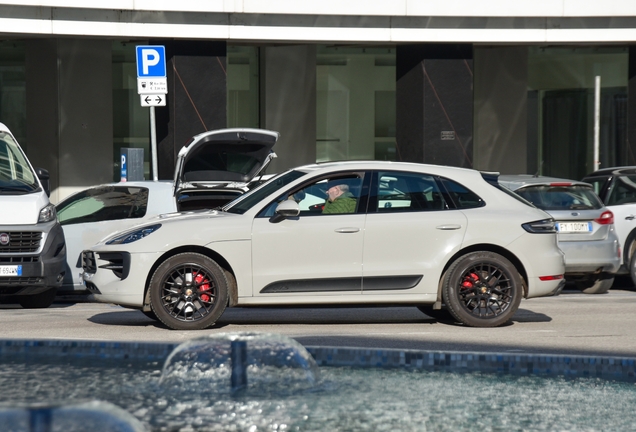Porsche 95B Macan GTS MkII
