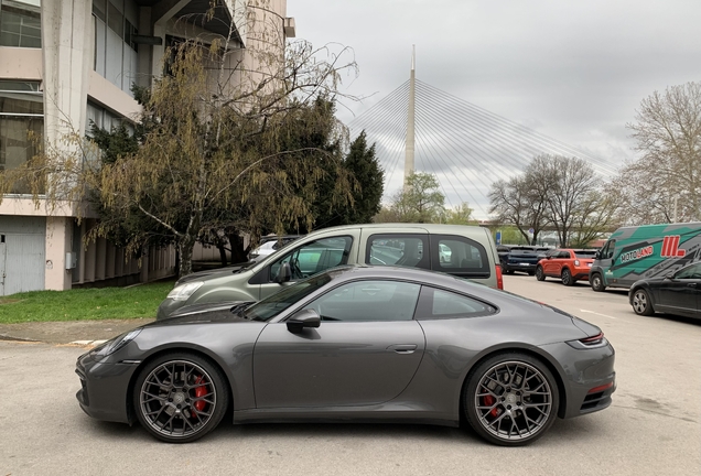 Porsche 992 Carrera 4S