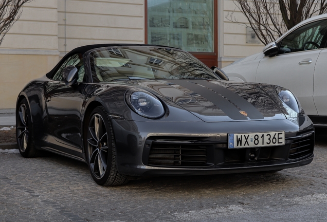 Porsche 992 Carrera 4S Cabriolet